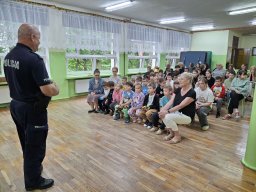 Bezpieczne wakacje – spotkanie z policjantem